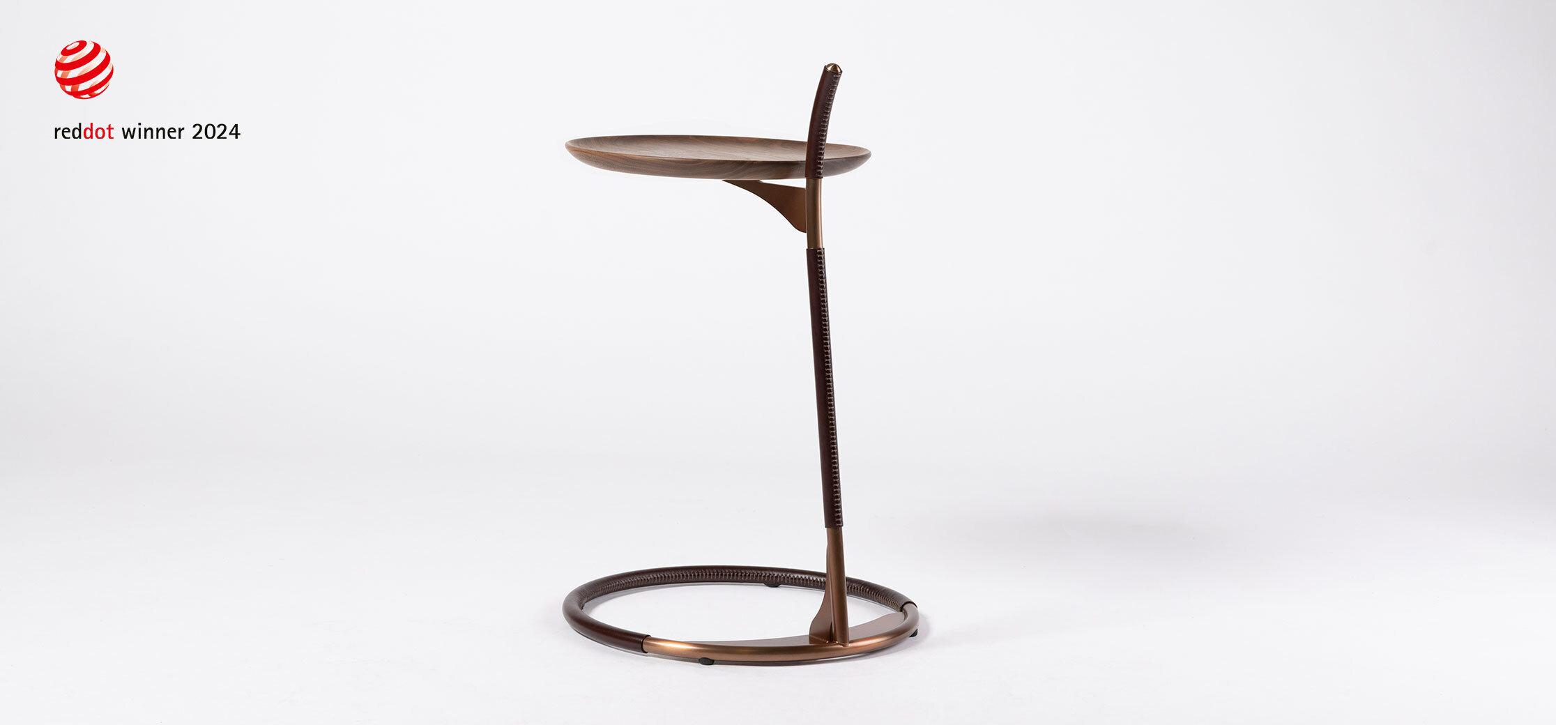 GQ TABLE