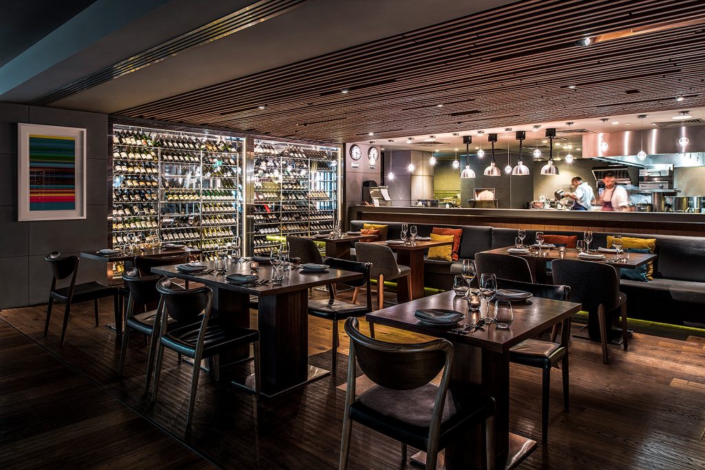 INTERCONTINENTAL DUBAI MARINA HOTEL RESTAURANT MARINA SOCIAL