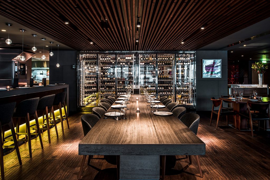 INTERCONTINENTAL DUBAI MARINA HOTEL RESTAURANT MARINA SOCIAL